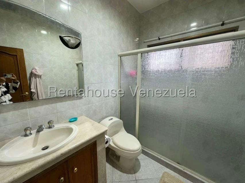 Casa (1 Nivel) en Venta en Vista Alegre, Distrito Metropolitano - 26