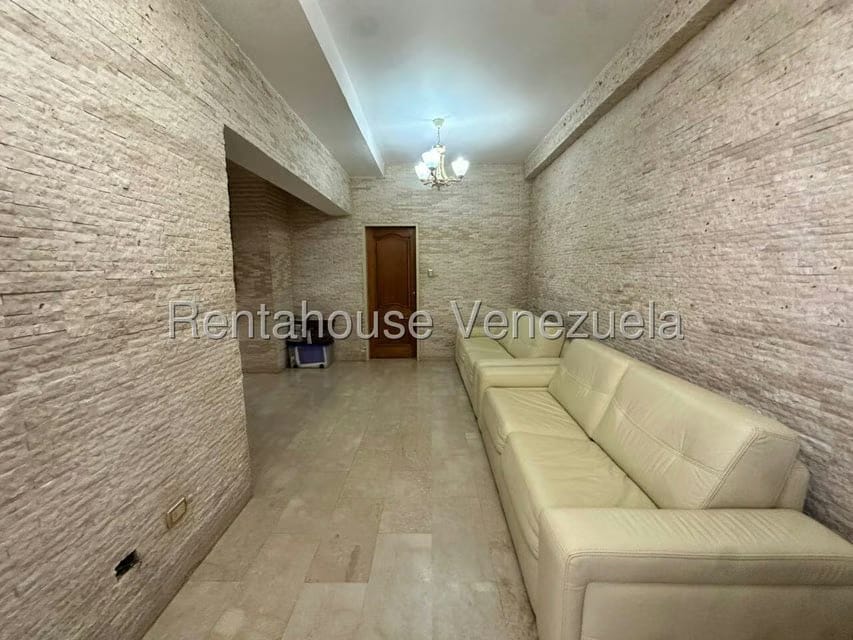 Casa (1 Nivel) en Venta en Vista Alegre, Distrito Metropolitano - 31
