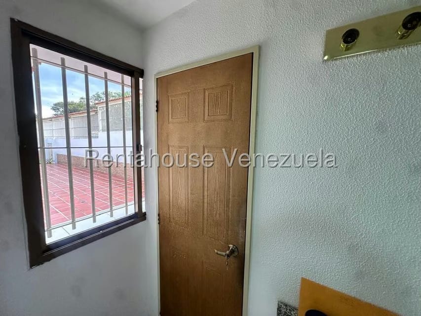Casa (1 Nivel) en Venta en Vista Alegre, Distrito Metropolitano - 35