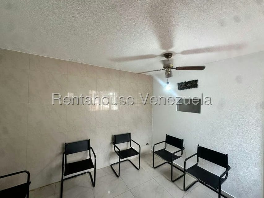 Casa (1 Nivel) en Venta en Vista Alegre, Distrito Metropolitano - 37