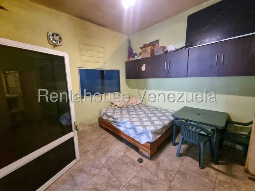 Casa (Duplex) en Venta en Parroquia Union, Lara - 76