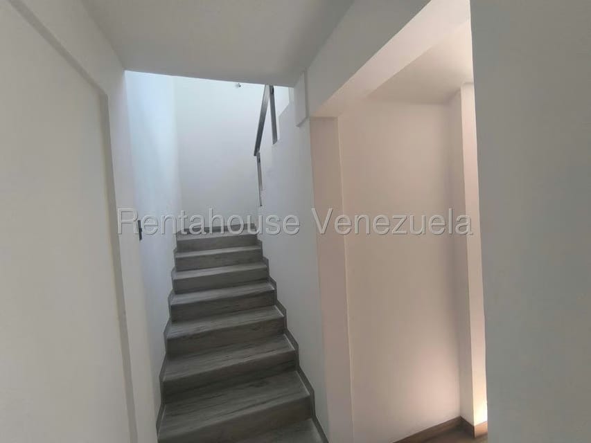 Casa (Duplex) en Venta en El Bosque, Carabobo - 18