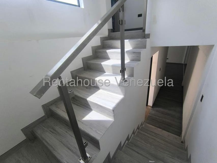 Casa (Duplex) en Venta en El Bosque, Carabobo - 19