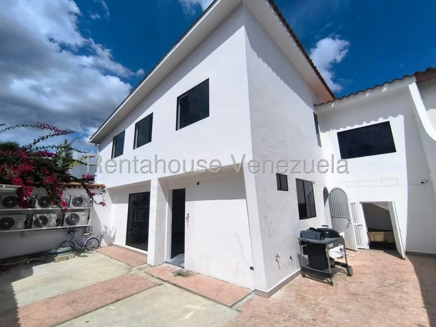Casa (Duplex) en Venta en El Bosque, Carabobo - 35