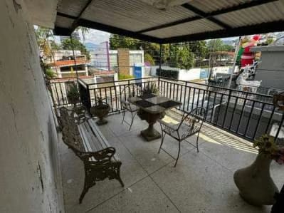 Casa con potencial comercial en la Urbanizacion Carabobo - 5
