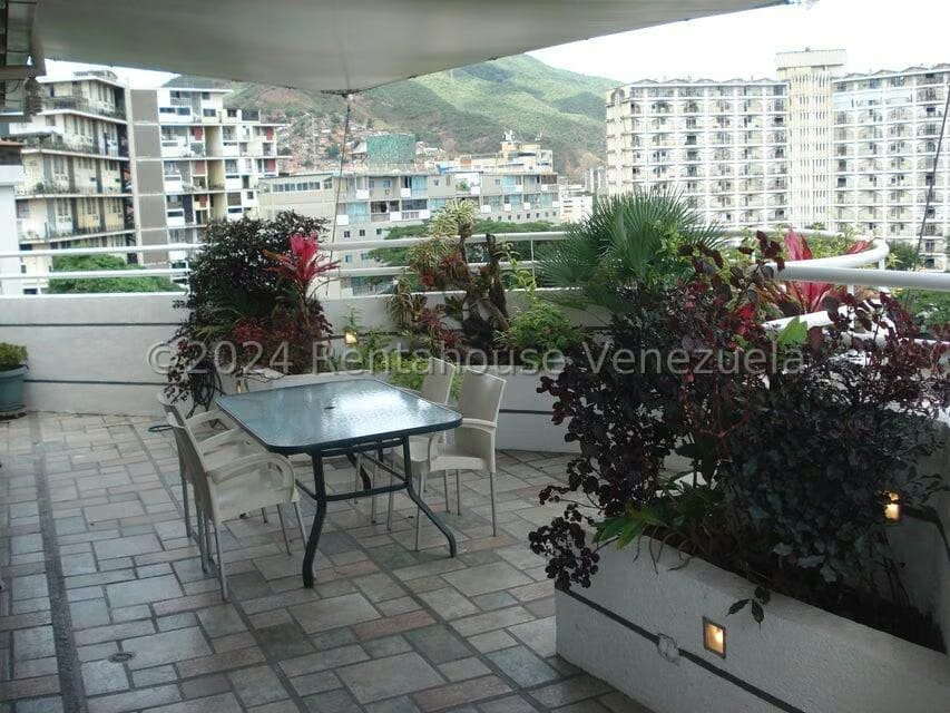 Apartamento (Penthouse) en Venta en El Paraiso, Distrito Metropolitano - 33