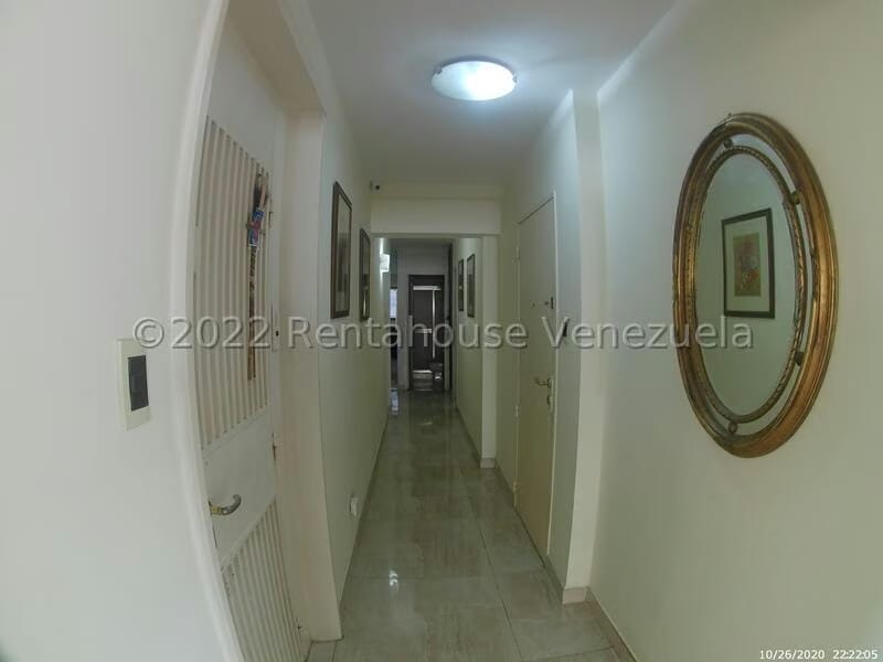 Apartamento (1 Nivel) en Venta en La Florida, Distrito Metropolitano - 23