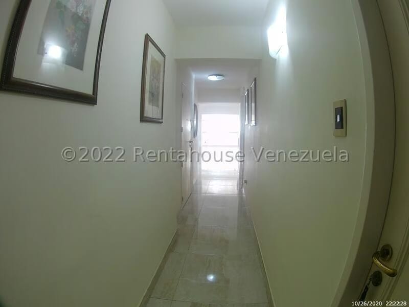 Apartamento (1 Nivel) en Venta en La Florida, Distrito Metropolitano - 24