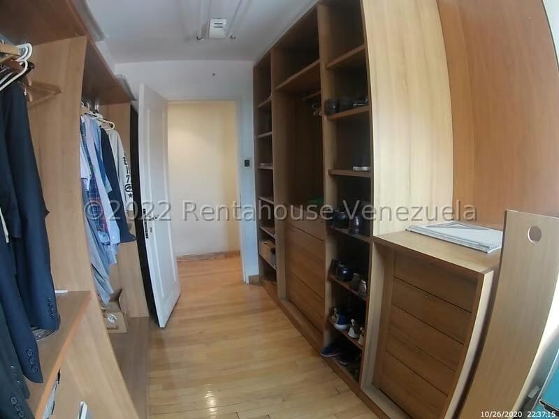 Apartamento (1 Nivel) en Venta en La Florida, Distrito Metropolitano - 52