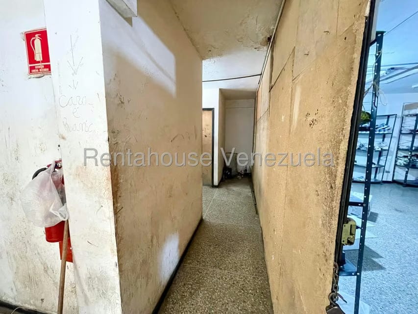 Comercial (Local Comercial) en Venta en Centro, Lara - 21
