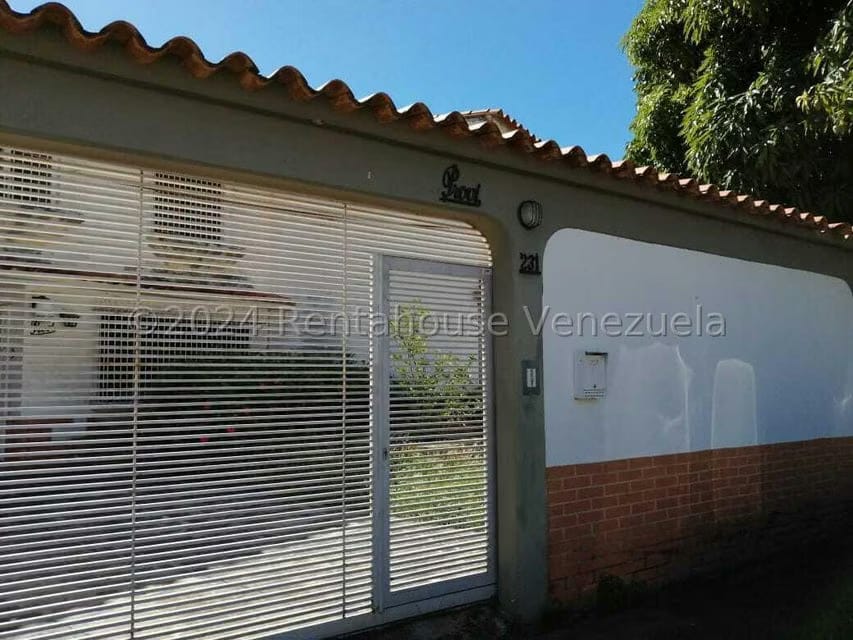 Casa (Duplex) en Venta en Villa Heroica, Miranda - 2