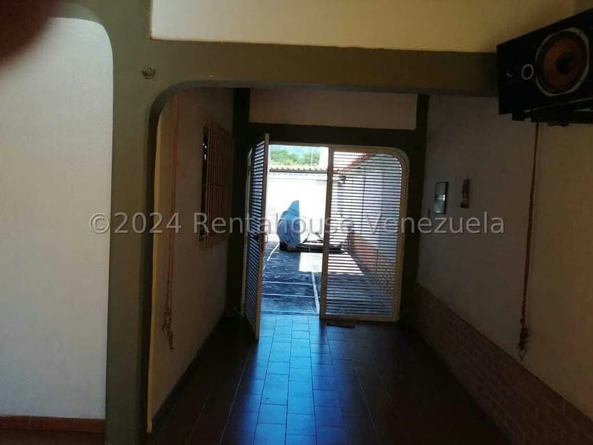 Casa (Duplex) en Venta en Villa Heroica, Miranda - 4