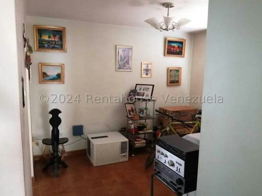 Casa (Duplex) en Venta en Villa Heroica, Miranda - 9