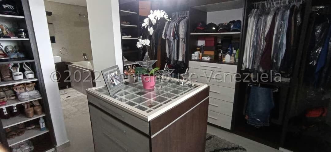 Casa (Duplex) en Venta en Los Salias, Miranda - 22