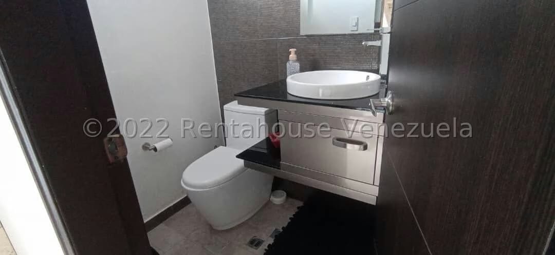 Casa (Duplex) en Venta en Los Salias, Miranda - 32