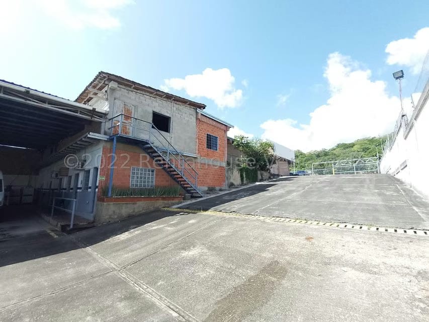 Terreno (Comercial) en Venta en Centro, Aragua - 35