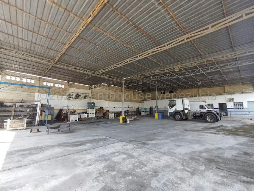Terreno (Comercial) en Venta en Centro, Aragua - 58