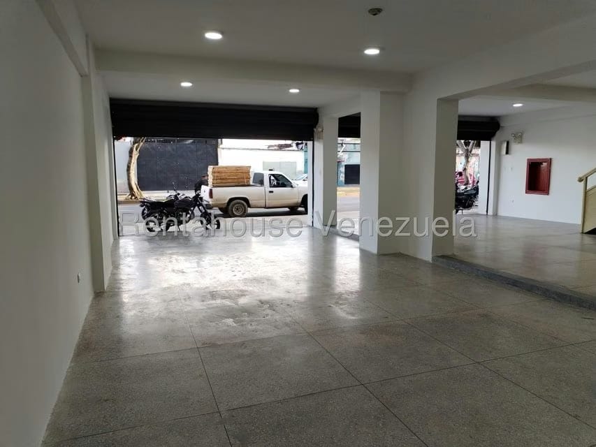 Comercial (Local Comercial) en Alquiler en Avenida Lara, Carabobo