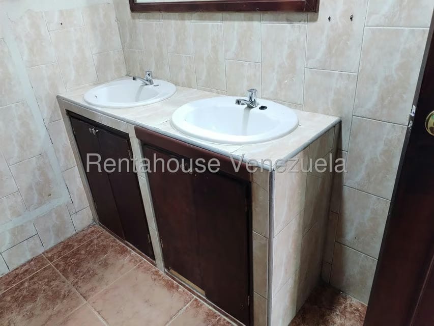 Comercial (Local Comercial) en Alquiler en Avenida Lara, Carabobo - 13