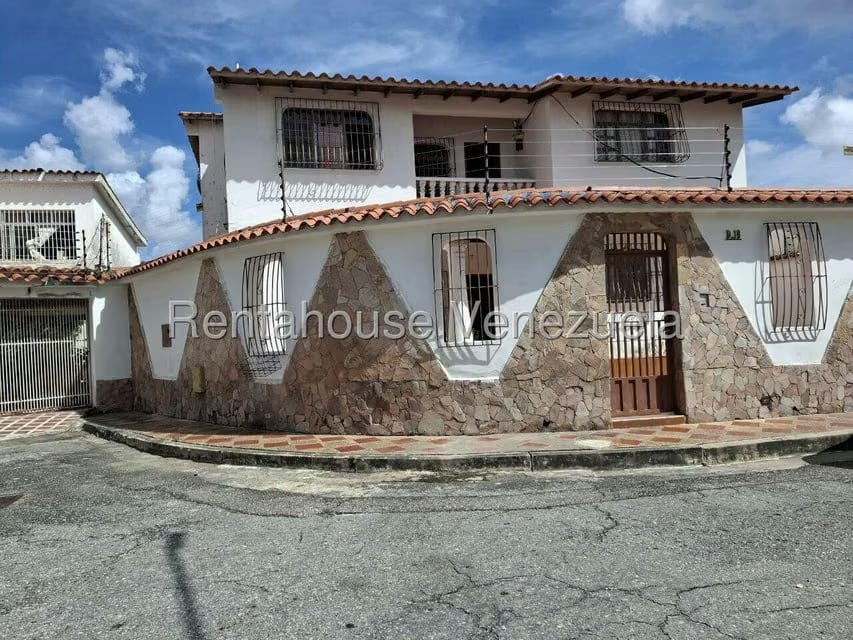 Casa (Duplex) en Venta en Las Trinitarias, Lara