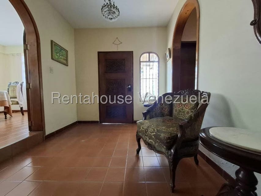 Casa (Duplex) en Venta en Las Trinitarias, Lara - 2