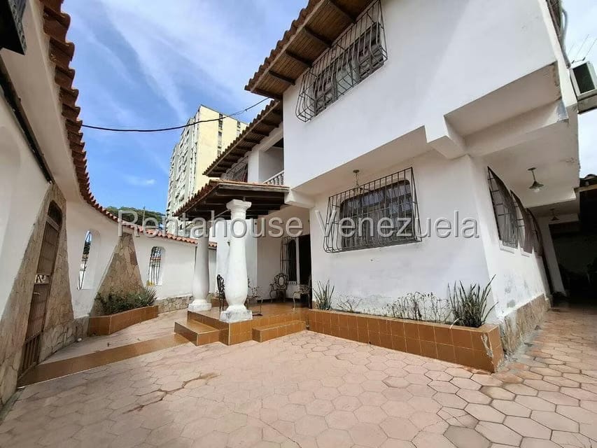 Casa (Duplex) en Venta en Las Trinitarias, Lara - 43