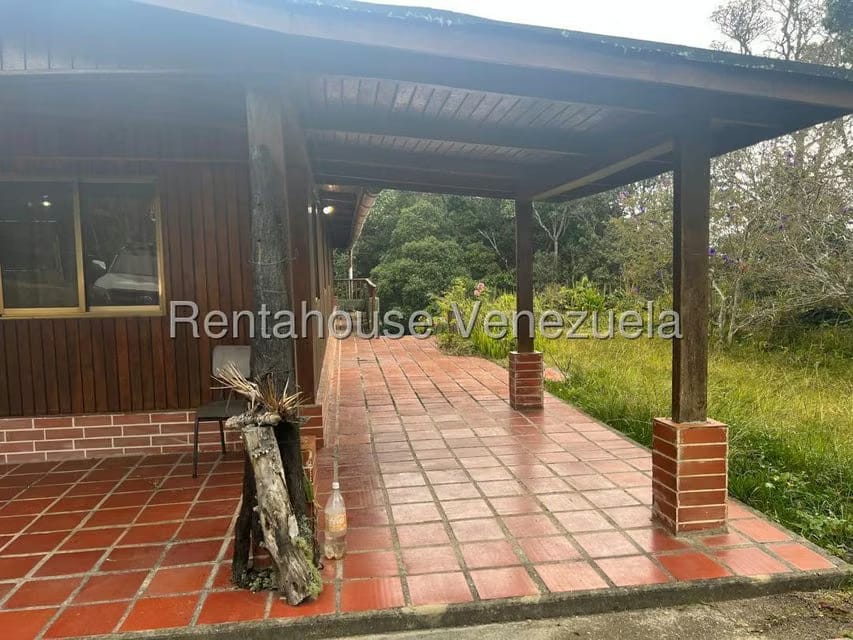 Casa (1 Nivel) en Venta en El Junquito, Distrito Metropolitano - 3