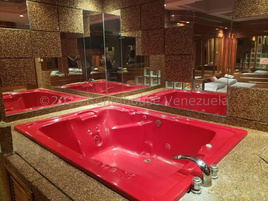 Comercial (Local Comercial) en Venta en Carretera Nacional, Aragua - 18