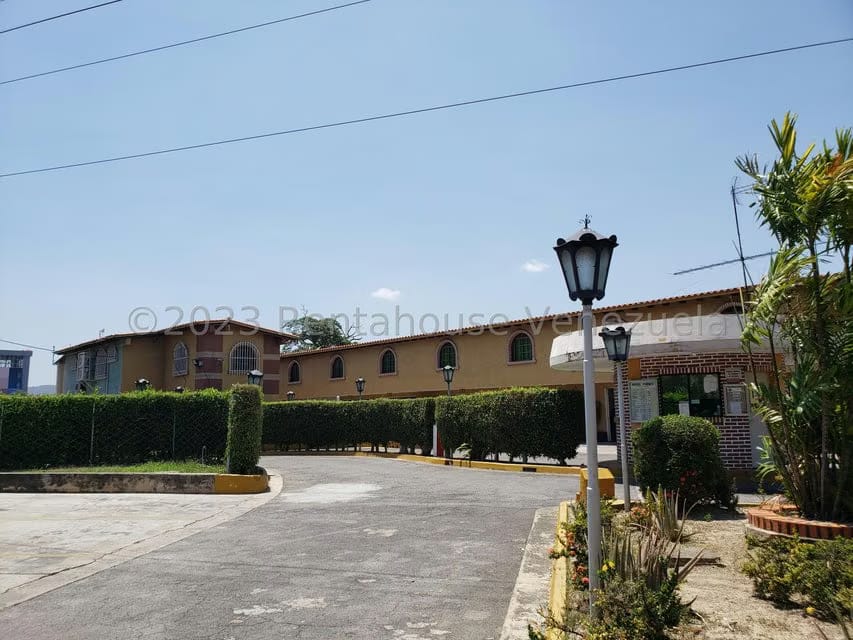 Comercial (Local Comercial) en Venta en Carretera Nacional, Aragua - 64