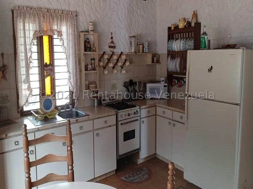 Casa (Multipes Niveles) en Venta en Los Cerrillos, Trujillo - 13