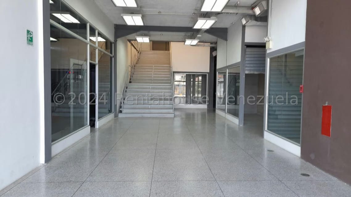 Comercial (Local Comercial) en Alquiler en Ave Intercomunal, Lara - 2