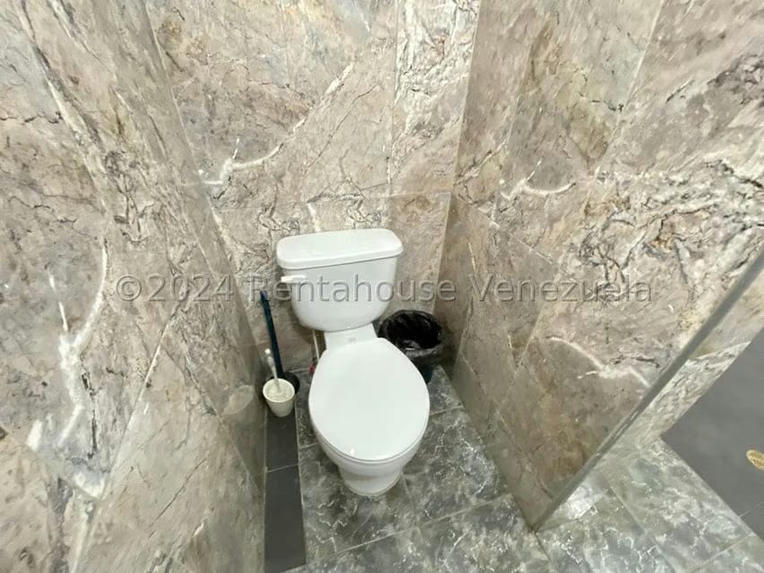 Comercial (Local Comercial) en Alquiler en Centro, Lara - 14