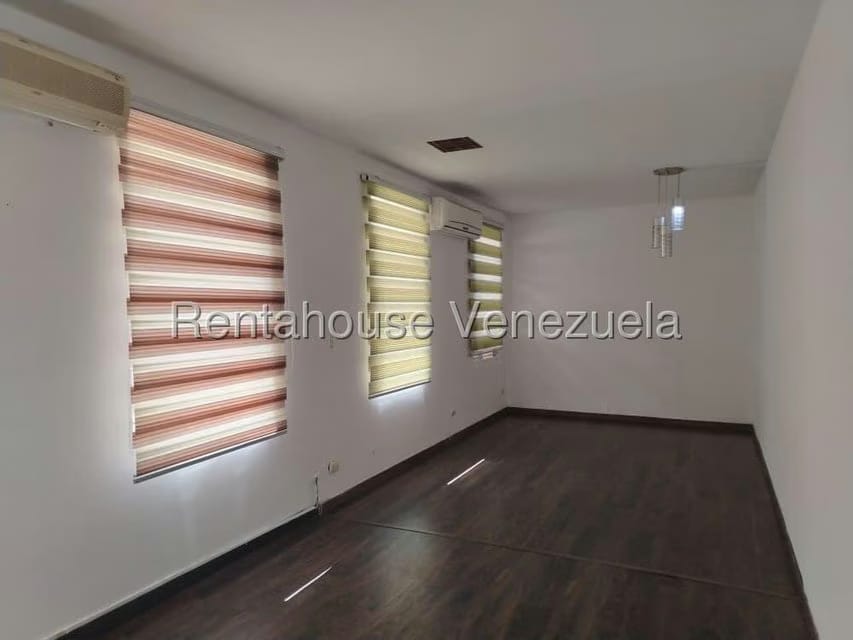 Comercial (Local Comercial) en Alquiler en Del Este, Lara - 11