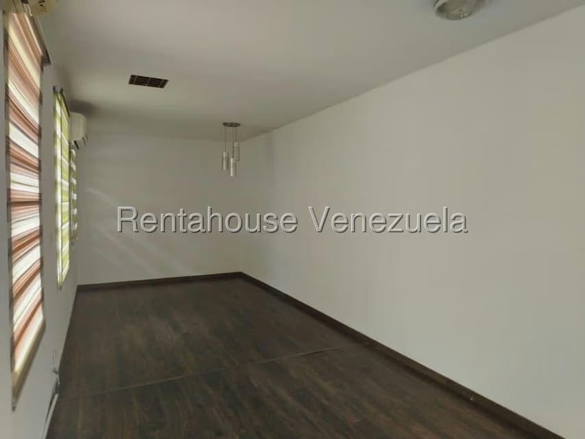 Comercial (Local Comercial) en Alquiler en Del Este, Lara - 12