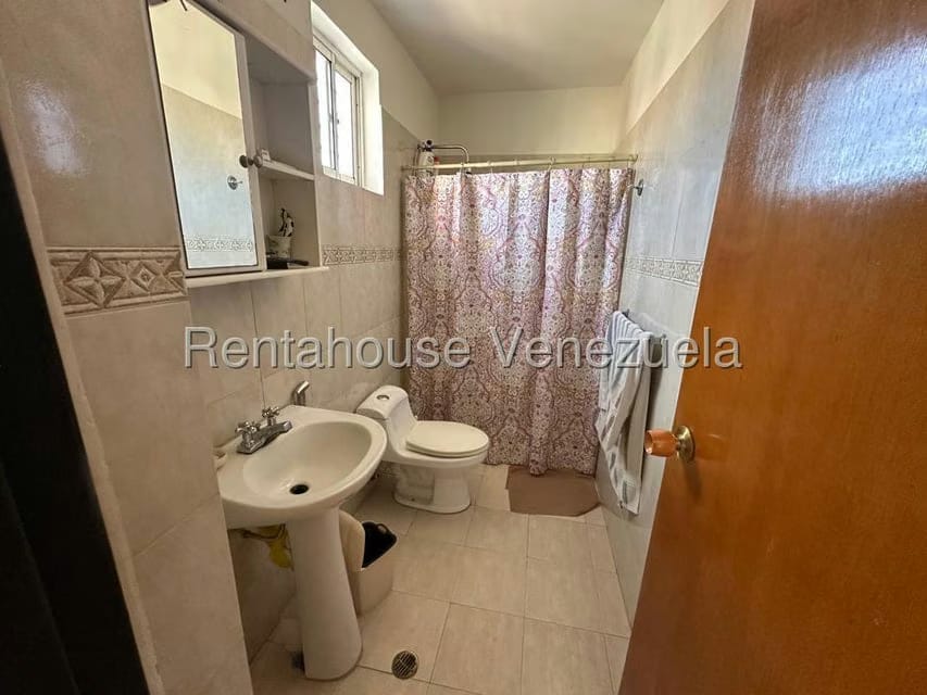 Casa (Duplex) en Venta en Ciudad Roca, Lara - 24