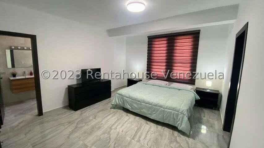 Townhouse (Duplex) en Alquiler en Calle Piar, Zulia - 3