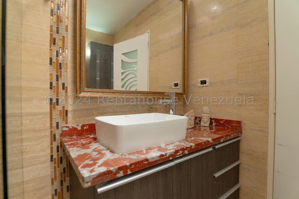 Apartamento (1 Nivel) en Venta en La Tahona, Distrito Metropolitano - 42