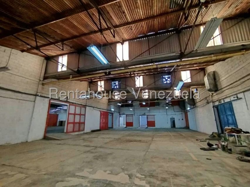 Comercial (Galpon - Deposito) en Alquiler en Guarenas, Miranda - 12