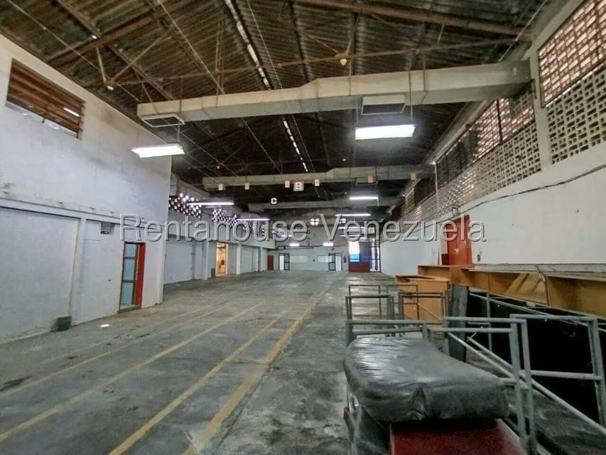 Comercial (Galpon - Deposito) en Alquiler en Guarenas, Miranda - 13