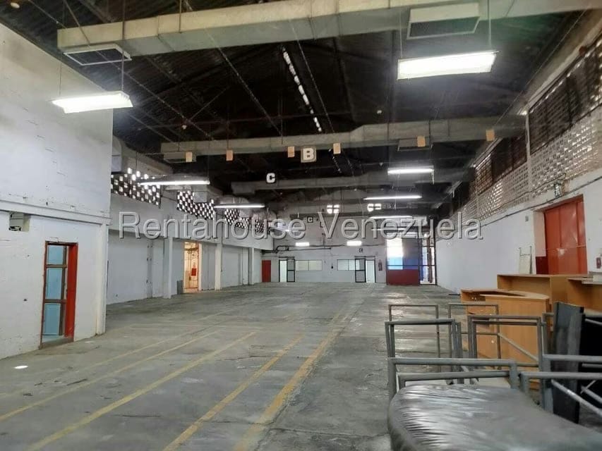 Comercial (Galpon - Deposito) en Alquiler en Guarenas, Miranda - 14