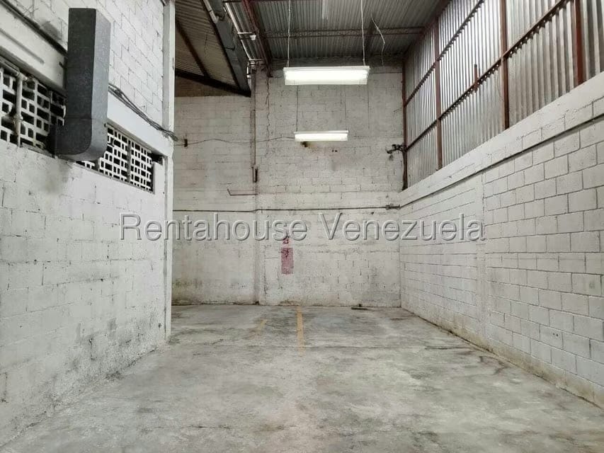 Comercial (Galpon - Deposito) en Alquiler en Guarenas, Miranda - 20