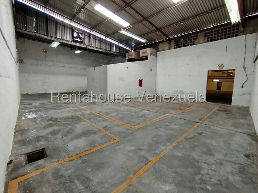 Comercial (Galpon - Deposito) en Alquiler en Guarenas, Miranda - 26