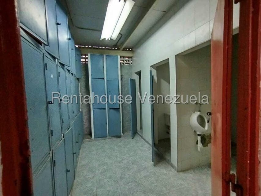 Comercial (Galpon - Deposito) en Alquiler en Guarenas, Miranda - 37