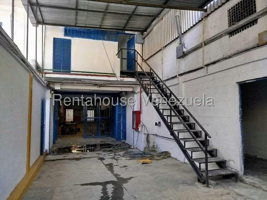 Comercial (Galpon - Deposito) en Alquiler en Guarenas, Miranda - 38