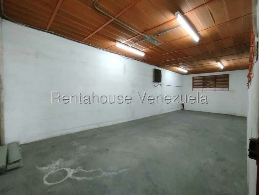 Comercial (Galpon - Deposito) en Alquiler en Guarenas, Miranda - 42