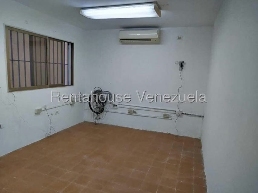 Comercial (Galpon - Deposito) en Alquiler en Guarenas, Miranda - 45