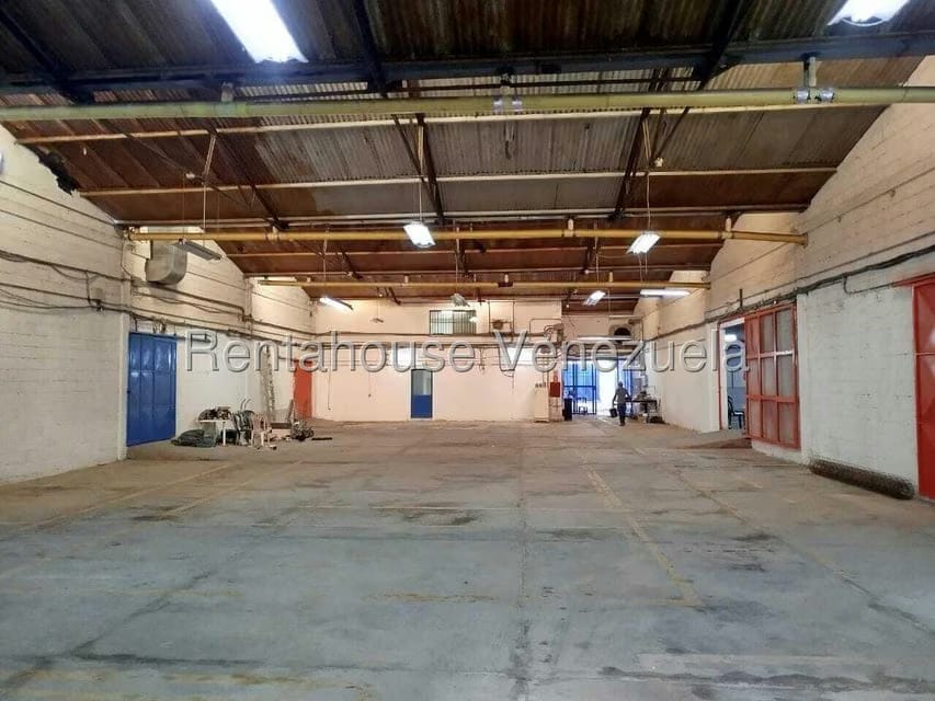 Comercial (Galpon - Deposito) en Alquiler en Guarenas, Miranda - 50