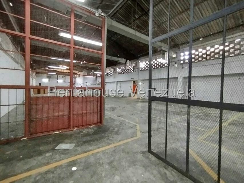Comercial (Galpon - Deposito) en Alquiler en Guarenas, Miranda - 7
