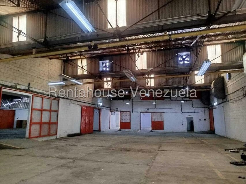 Comercial (Galpon - Deposito) en Alquiler en Guarenas, Miranda - 10