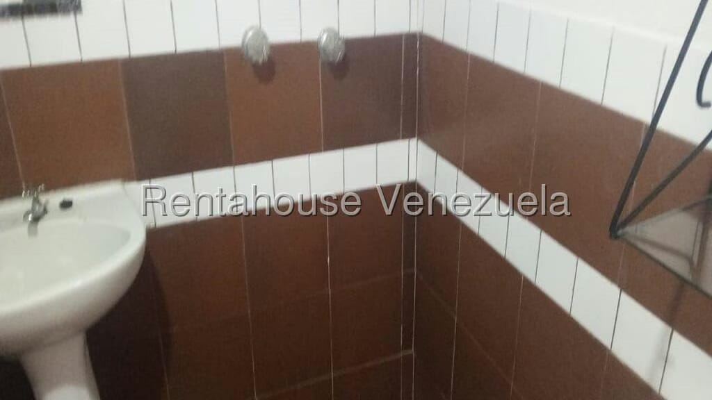 Casa (1 Nivel) en Venta en Sector Centro Trujillo, Trujillo - 11